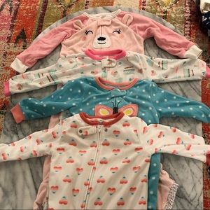 Set of 4 Carters girls 18mo fleece footed jammies